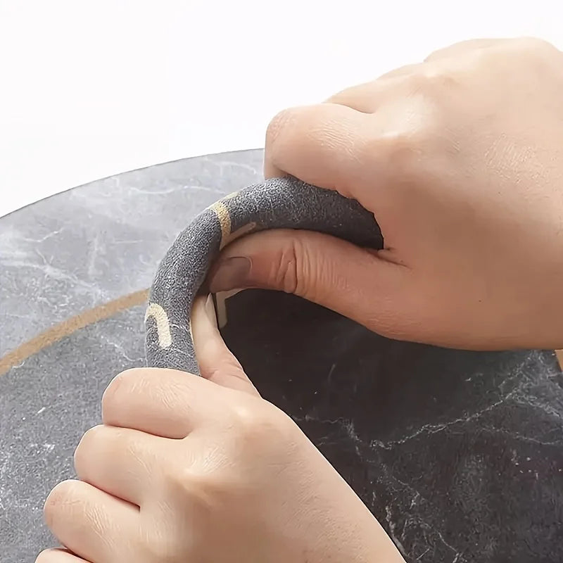 Bathroom absorbent floor mat